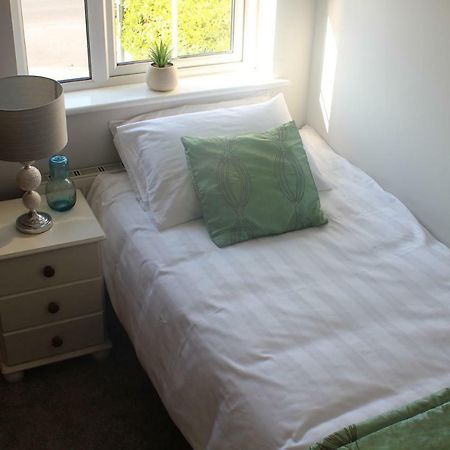 Вилла 5 Mins Walk To Carrick - Sleeps 12 - Off Road Parking - Modern House Экстерьер фото