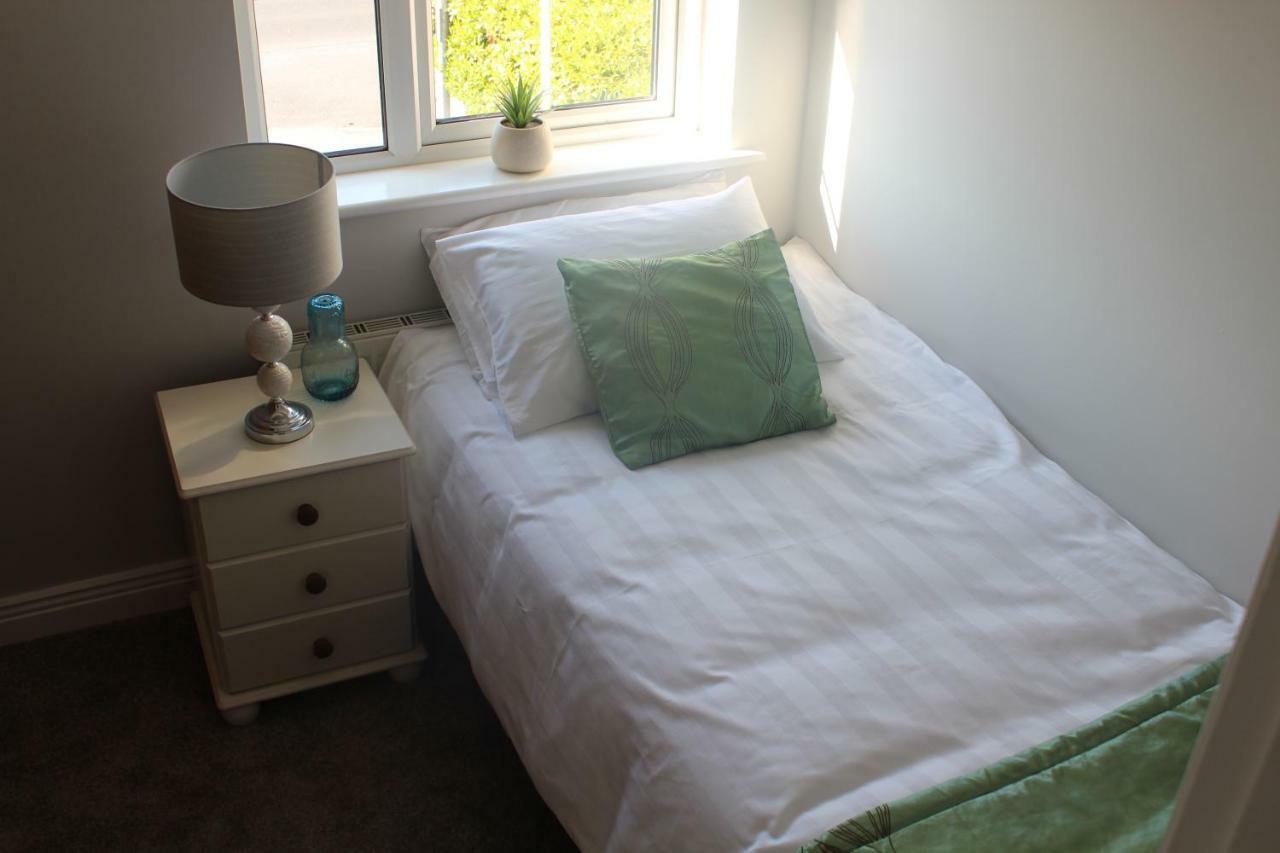 Вилла 5 Mins Walk To Carrick - Sleeps 12 - Off Road Parking - Modern House Экстерьер фото
